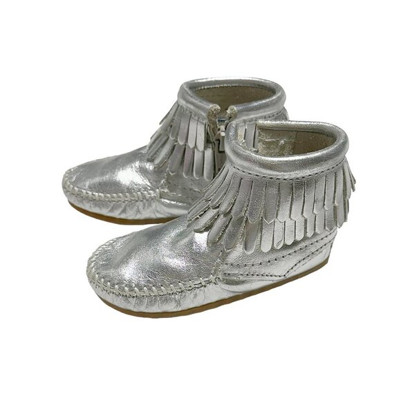 Minnetonka Kids Double Fringe Side Zip Moccasin Boots Metallic Silver - Picture 1 of 6
